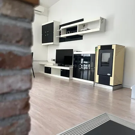Stucin Apartment *